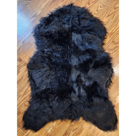 Faux Fur Black Rug, 23"x 36" Anti-Slip Fluffy Rug - Picture 4 of 7